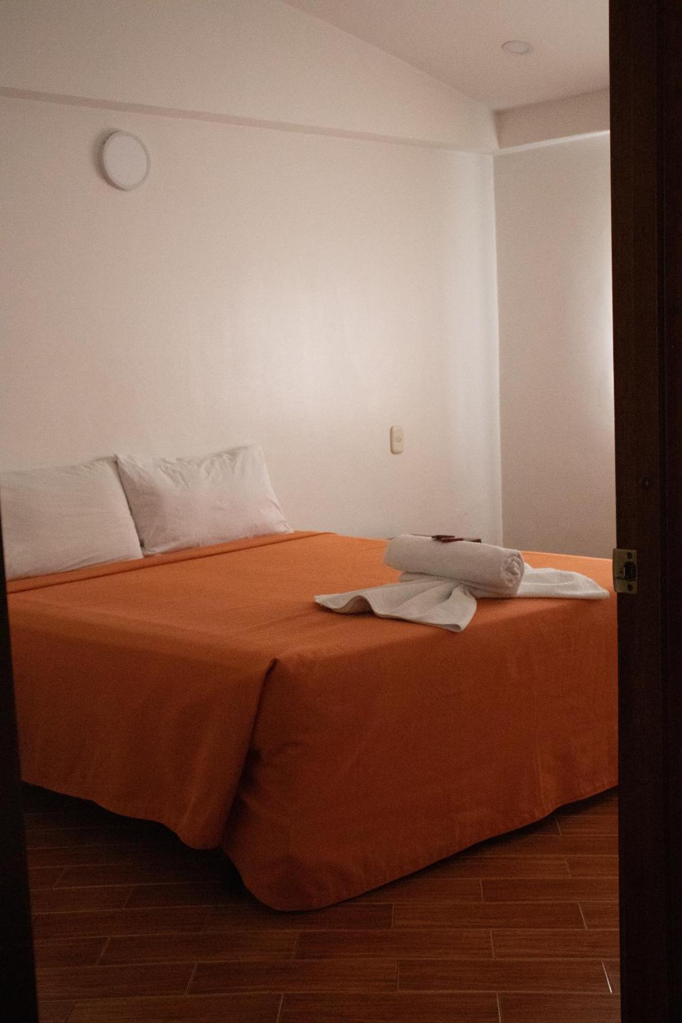 Hotel El Castillo Chinauta Ngoại thất bức ảnh