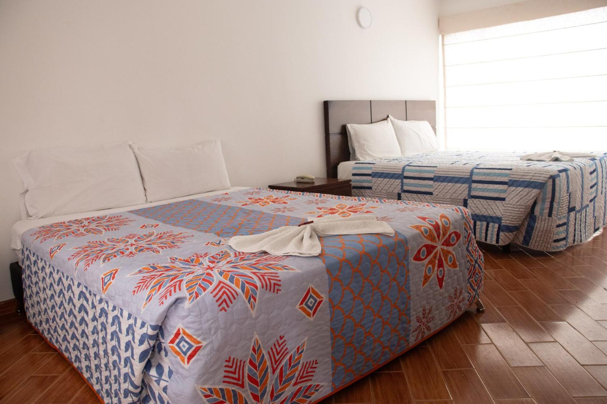 Hotel El Castillo Chinauta Ngoại thất bức ảnh